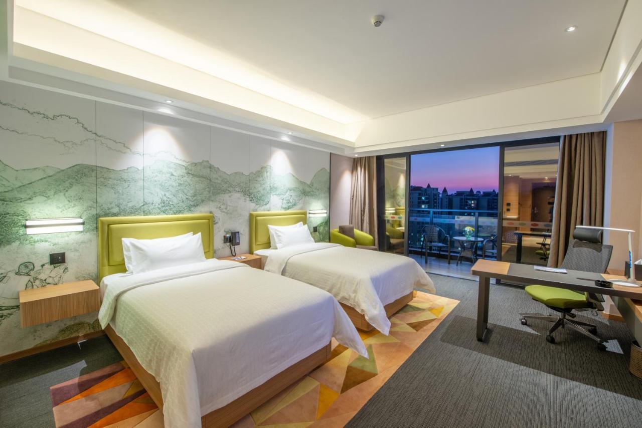 Отель Hampton By Hilton Qingyuan Qingxin District Экстерьер фото